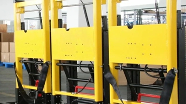 stair climbing hand truck